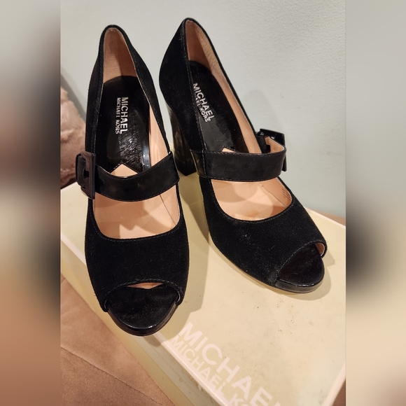 Black Michael Kors Open Toe Heels - Picture 2 of 9
